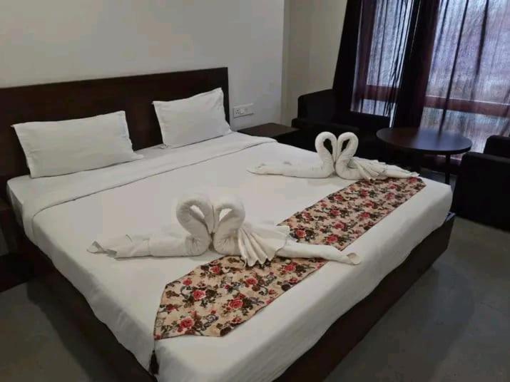 Hotel East International Tinsukia Extérieur photo